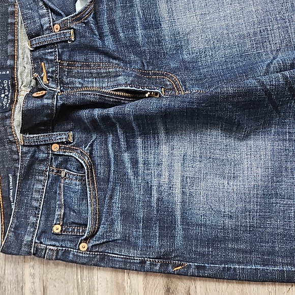 Lucky Brand 363 Vintage Straight jeans - Picture 2 of 8